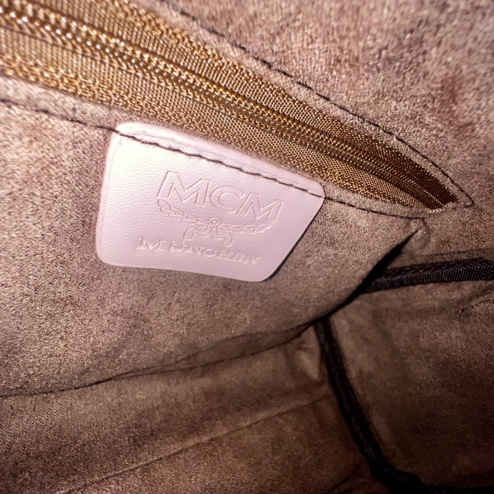 Inspired Pink Visetos Barrel Crossbody Bag with Detachable Pink Logo Strap - Picture 9 of 11